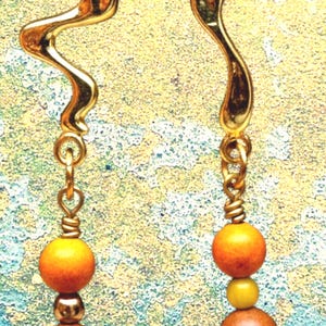 Dark Yellow and Rust Mookaite Beaded Earrings with Zig Zag Shape Gold Tone Bar