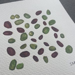 Oryginalny obraz oliwkowy - fioletowe i zielone oliwki akwarela, oliwki martini, słone przekąski sztuka, wystrój wózka barowego, wystrój oliwek kalamata, 8x8