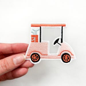 ピンクのゴルフカートアイロンパッチ刺繍パッチ帽子、衣類、バッグ用、独身パーティースポーツファン、ゴルフファン、ゴルフ愛好家