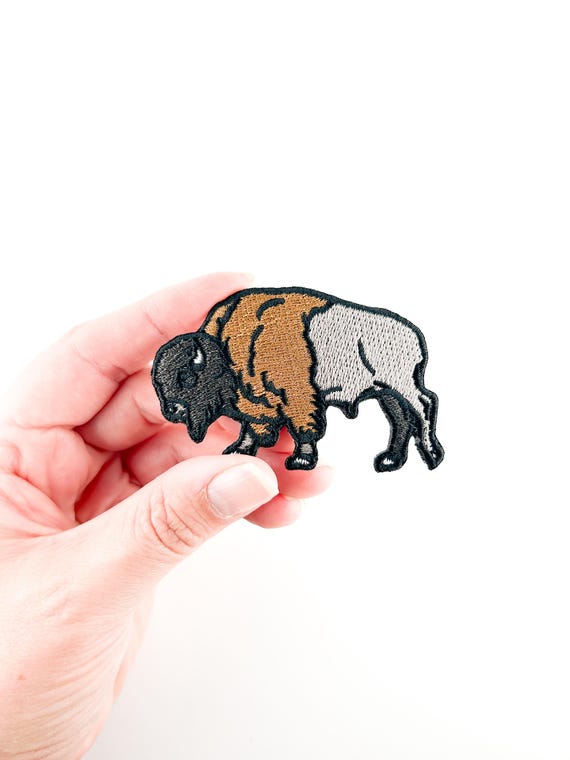 Toppa Ricamata Bufalo Bisonte 7,7 Cm - Ricamo Da Cucire O Stirare Su Stoffa, Zaini E Giacche