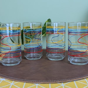 Set of 4 Vintage Anchor Hocking 80&#39;s Colorful Swirl Squiggly Line Tumbler Glasses