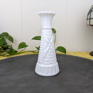 Small Vintage Anchor Hocking Milk Glass Stars and Bars Flower Bud Vase