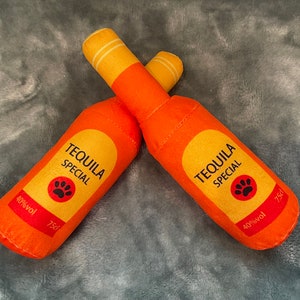 Cat kicker tequila bottle catnip toy