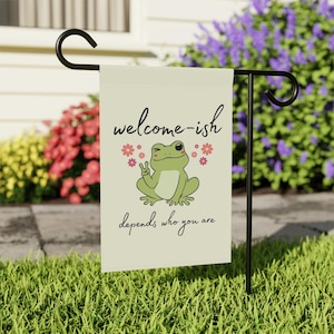 Funny Welcome Garden Flag Gift Silly Floral Frog Retro Flower Yard Banner Sign Go Away Flag Funny Yard Flag Frog Garden Sign No Solicitors