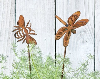 2 Piece Set 3D Dragonfly and Honey Bee Garden Stakes for Indoor Plants Succulent Planter Stake Set for Bee and Dragonfly Lovers