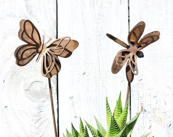 2 Piece Set 3D Dragonfly and Butterfly Garden Stakes for Indoor Plants Succulent Planter Stake Set for Butterfly and Dragonfly Lovers