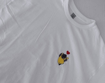 Camiseta con bordado de corazón de Wingman de VALORANT