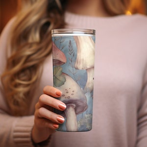 Cogumelos Tumbler Wrap: Fundo Azul Cogumelos 20oz Skinny Tumbler Sublimation Pattern PNG Download Instantâneo