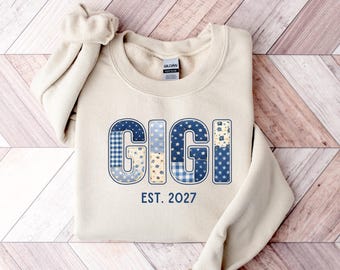 Personalized Gigi Est. Sweatshirt, New Grandma Crewneck, Pregnancy Reveal Sweater