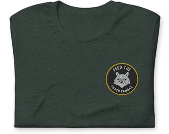 Voer de Trash Panda's - Geborduurd T-shirt