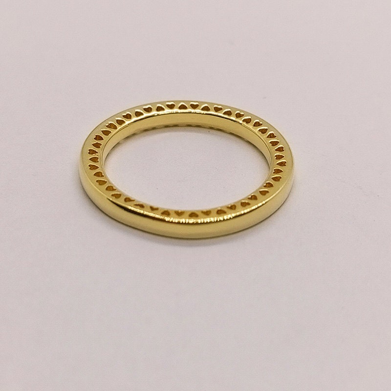 Classic hearts of pandora ring gold store