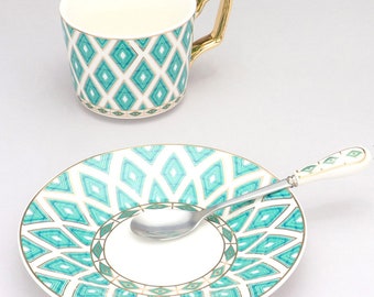 Geometrisch gemustertes Keramik-Teetassen- und Untertassen-Set