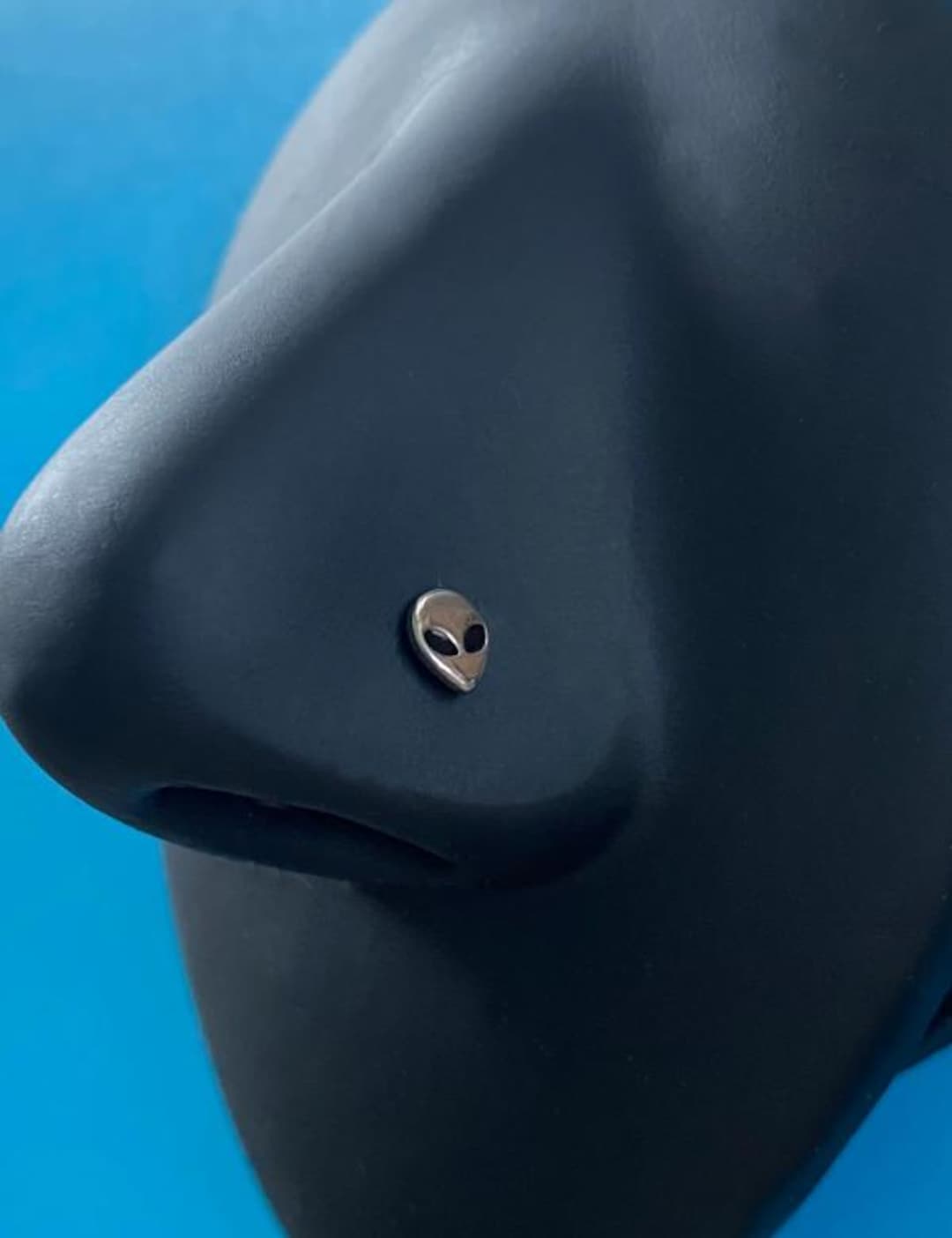Space Vibez Alien Babe L-shaped Nose Ring Stud - Etsy