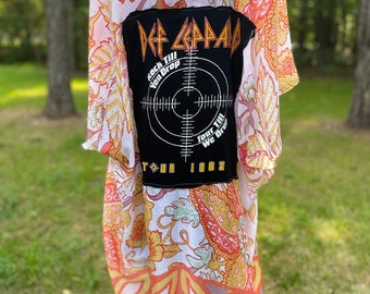 Kimono inspiré de Def Leppard recyclé - taille unique - unique en son genre - inspiré de la musique !