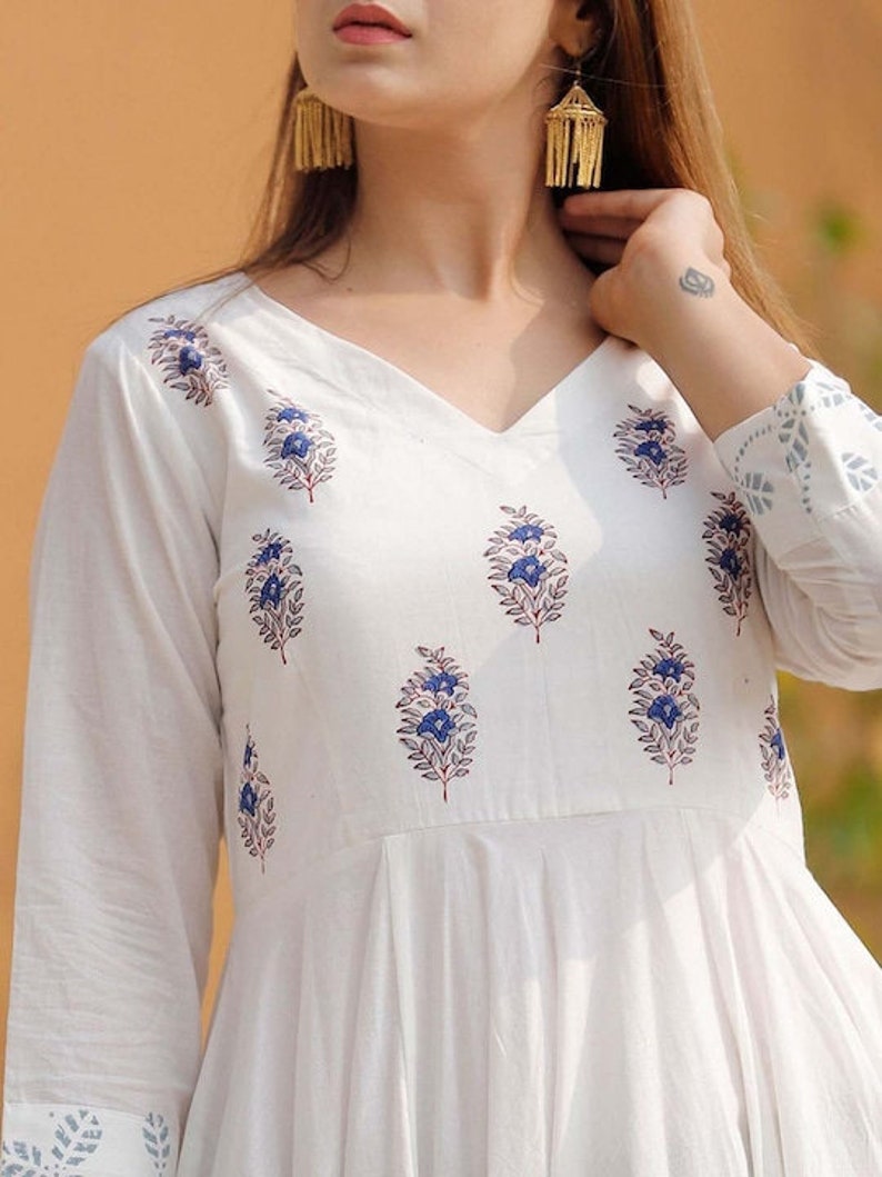 Women White Brush Paint, Anarkali shape, kurta, pant & Duptta main image 1