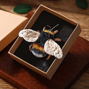 Full embroidery kit. Insect DIY beginner hoop art craft. Adult anxiety/stress relief Bees gift