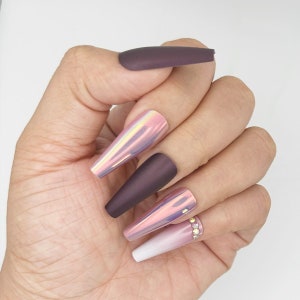 JoyMe Luxury Press on Nails Resuable 15 Sizes 30 Nail Kit – Amethyst Dream