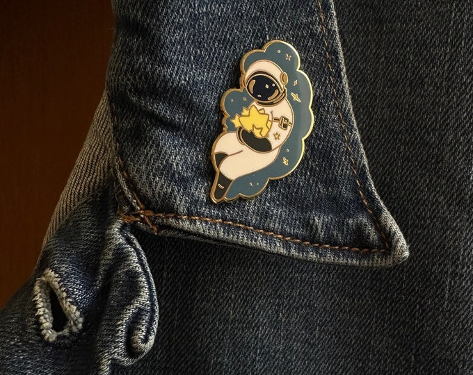 Cute Astronaut Enamel Pin / Custom jacket lapel pin art / Outer space / Stars / Clothing accessories and flair / unique novelty gift