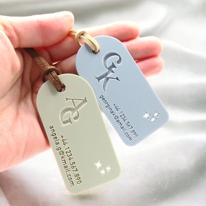 Personalised Light Luggage and School Bag Tag, Wedding Favors, Bridesmaid Tag, Gift for girlfriend, travel tags, Gift for Mom, Gift for Wife