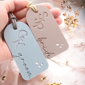 Personalised Wedding Dress Hanger Tags, Wedding day tags, Bridesmaid, tag for hanger, travel tag, Gift for bride and groom, Luggage tags