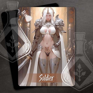 Pode incluir: Um token de soldado com armadura branca e prateada, com uma capa branca e uma espada. O token tem o texto "Soldado 1/1 Token".