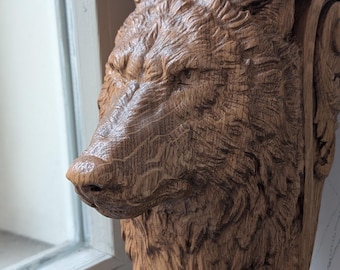 Wolfskop console in eikenhout