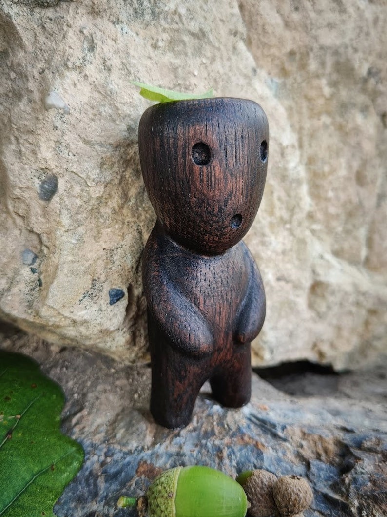 Kodama Holzskulptur Bild 2