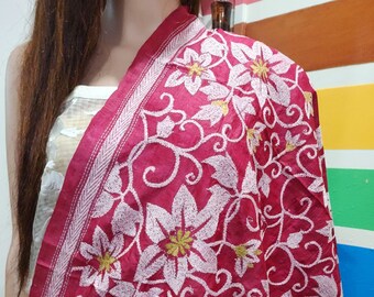 Handgeborduurde bloemenkanthasteek Tussar-zijden dupatta
