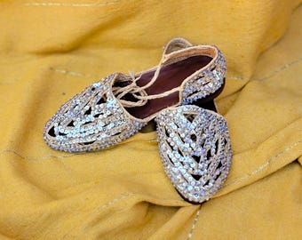 Scarpe marocchine in rafia fatte a mano con paillettes – Eleganti pantofole in rafia – Un regalo chic per lei