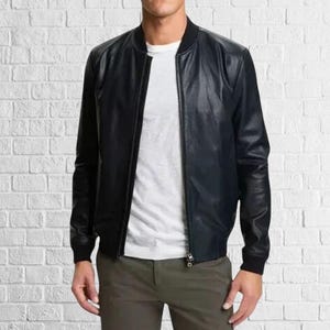 Blouson aviateur en cuir d&#39;agneau pour homme : coupe slim style motard