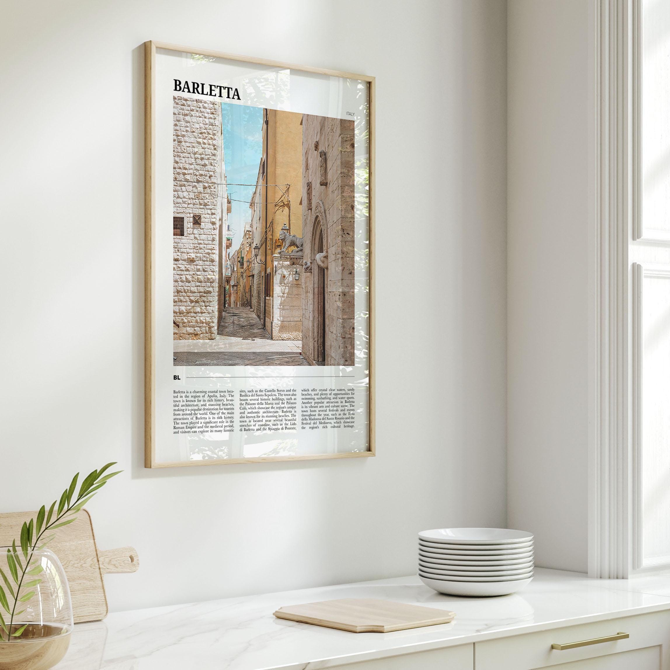 Street in old town, Barletta, Apulia, Italy Stock Photo - Alamy, image size:2295x2295