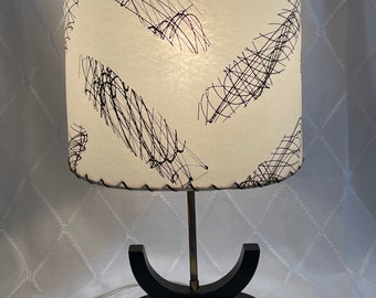 Vtg Mid Century Fiberglass shade with wooden base lamp