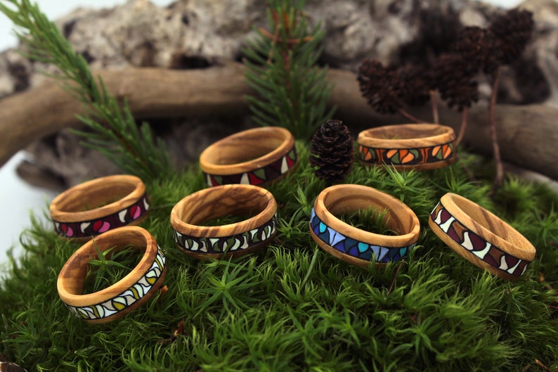 Olivenholz Ring leicht Boho Ring Schmuck Unisex Holzring Geschenk Natur Ring Schmuck Holzschmuck Ring für Männer Geschenk Ring Olivenholz Bild 9