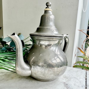 Antique Middle Eastern Pewter Coffee Pot with Star and Chain Engravings – Tall Ornate Form
