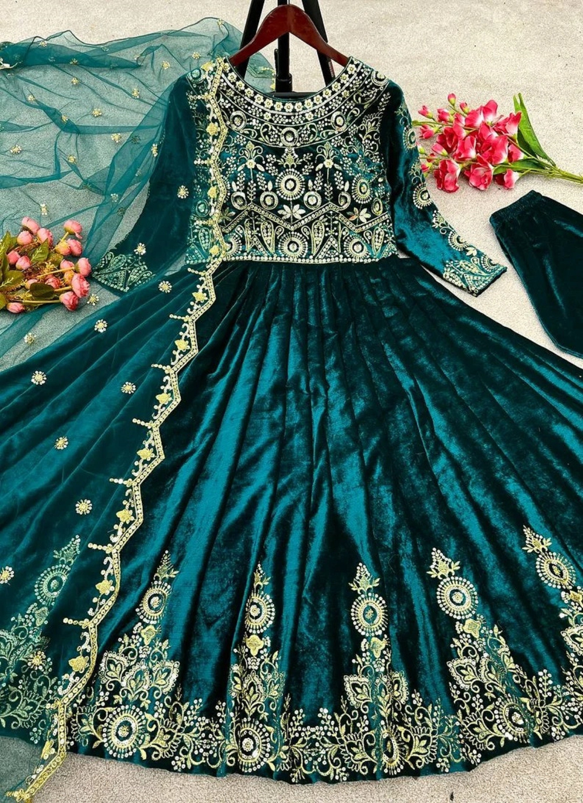 Green velvet hotsell anarkali