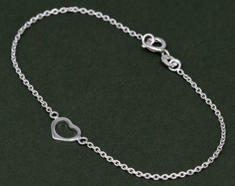 Dainty Heart Charm Anklet, Sterling Silver Jewellery, Chain, Cute Foot Accessories, Summer Gift for Her