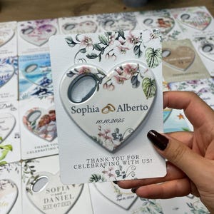 Lembrancinha de casamento personalizada em formato de coração: abridor de garrafas magnético, salve a data