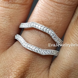 Bague de protection pour femme avec diamants blancs ronds 2 carats plaqués or blanc 14 carats, simple délicatesse pour mariage et fiançailles