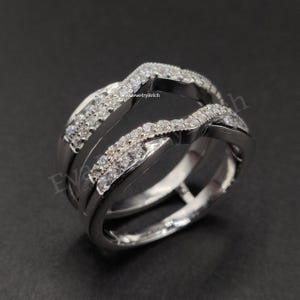 Bague de fiançailles et de mariage délicat en plaqué or blanc 14 carats avec diamants blancs ronds 2 carats pour femme Cadeau pour elle