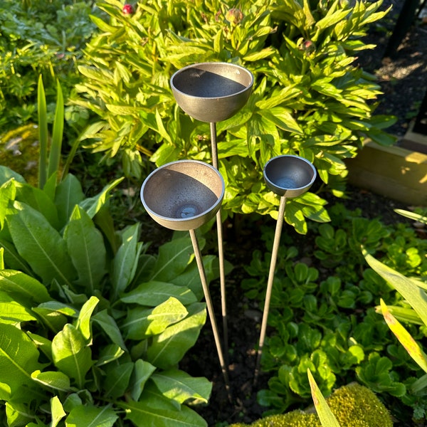 Petits capteurs de pluie / Lot de 3 / Supports de plantes ornementales / Art de jardin rouillé / Bain d'oiseau en métal / Cadeau de jardin fait main / Mangeoire à oiseaux