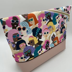 Kulturtasche | Schminktasche | Kosmetiktasche | Baumwolle | Frauenpower | Rosa | Kunstleder Boden | Metall Reißverschluss