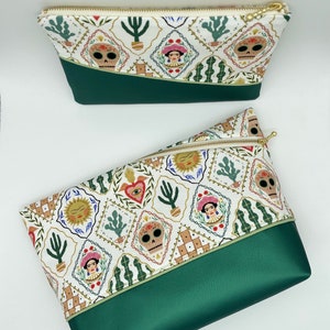 Kulturtasche Schminktasche Kosmetiktasche Baumwolle Frida Kahlo Beige/Grün Kunstleder Boden Metall Reißverschluss Bild 1