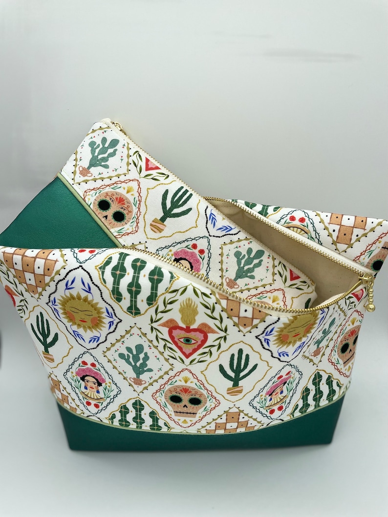 Kulturtasche Schminktasche Kosmetiktasche Baumwolle Frida Kahlo Beige/Grün Kunstleder Boden Metall Reißverschluss Bild 7