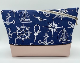 Kulturtasche | Schminktasche | Kosmetiktasche | Baumwolle | Maritim | Steuerrad | Segelschiff | Kunstleder Boden | Metall Reißverschluss