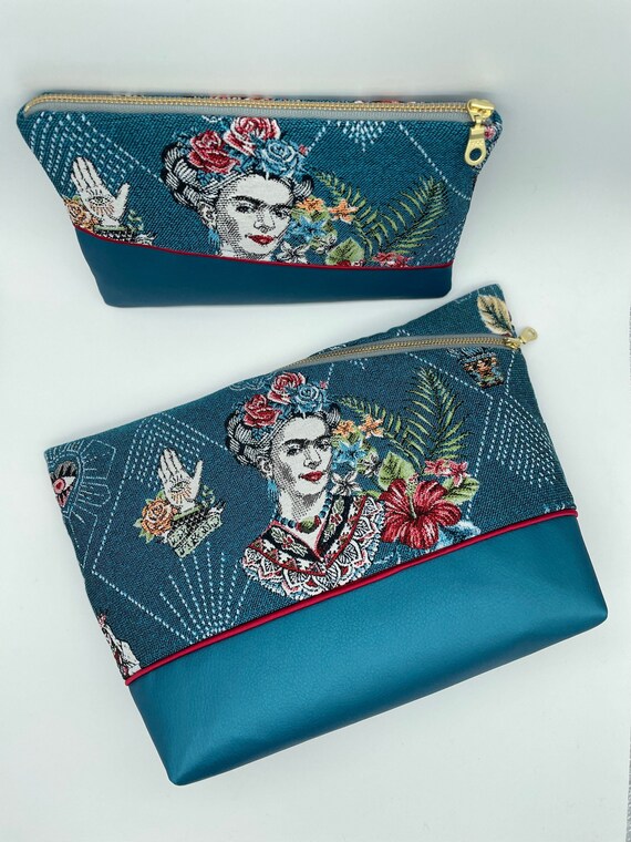 Kulturtasche | Schminktasche | Kosmetiktasche | Polyester Baumwolle Gobelin | Frida Kahlo | blau | Kunstleder Boden | Metall Reißverschluss