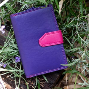 Portefeuille / sac à main en cuir pour femme Nevaeh Heavenly Accessories - Porte-monnaie en cuir violet à deux volets pour femme, blocage RFID, cadeau pour elle, cadeau pour maman