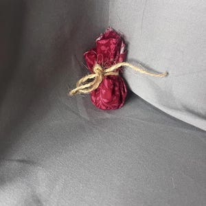 Mojo Bag Spell Sachet – Pre-Filled Herbal Charm Bag for Love, Protection, Prosperity & Wiccan Ritual Magic