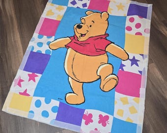 Mata do zabawy dla dziecka w stylu vintage Kubuś Puchatek, niebiesko-różowa, dekoracja pokoju dziecięcego, 44x35