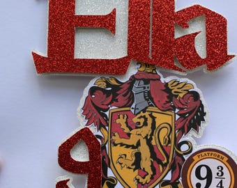Gryffindor 6" wide Hogwarts School House, Platform 934, Harry Potter Topper personalised with name & age for all celebrations and occasions.