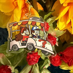 Mystery Twins Gravity Falls Dipper and Mabel Keychain Charm
